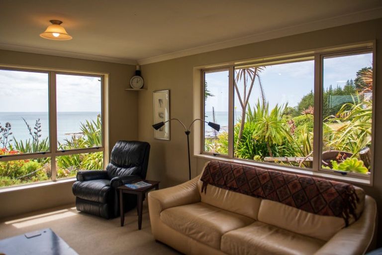 Photo of property in 506 The Nuggets Road, Ahuriri Flat, Kaka Point, 9271