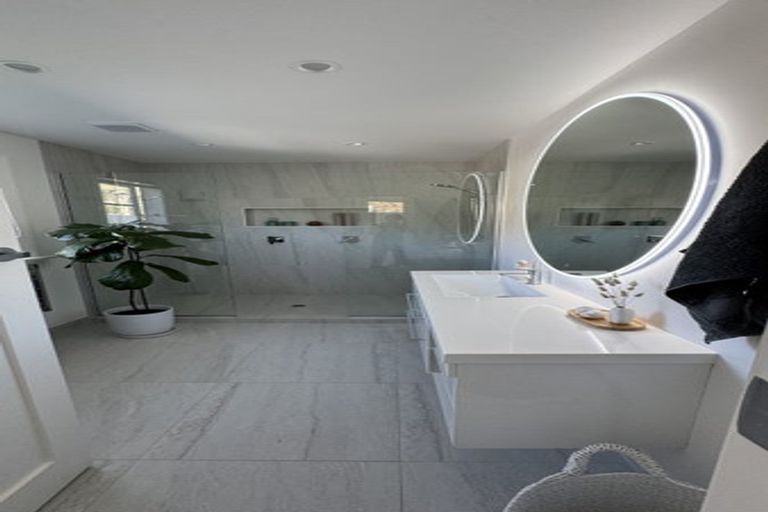 Photo of property in 12 Campbell Street, Sumner, Christchurch, 8081