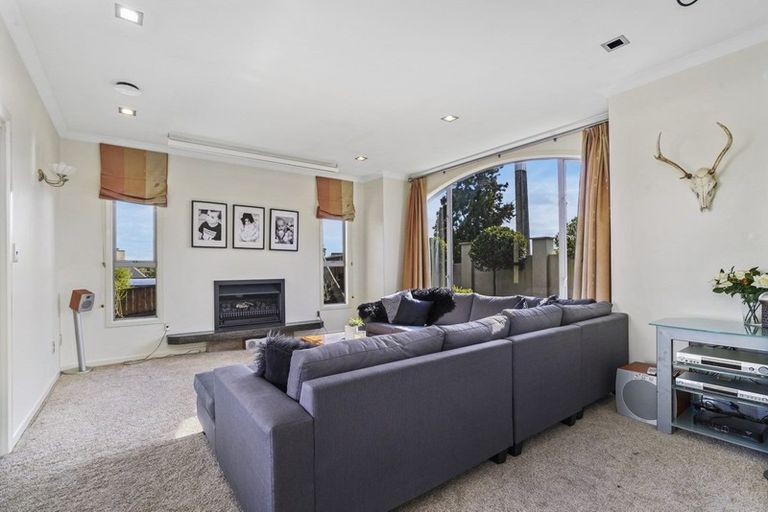 Photo of property in 102 Rototuna Road, Rototuna, Hamilton, 3210