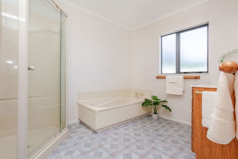 Photo of property in 19 King Street, Dannevirke, 4930
