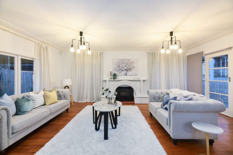 Photo of property in 2a Kereru Street, Henderson, Auckland, 0612