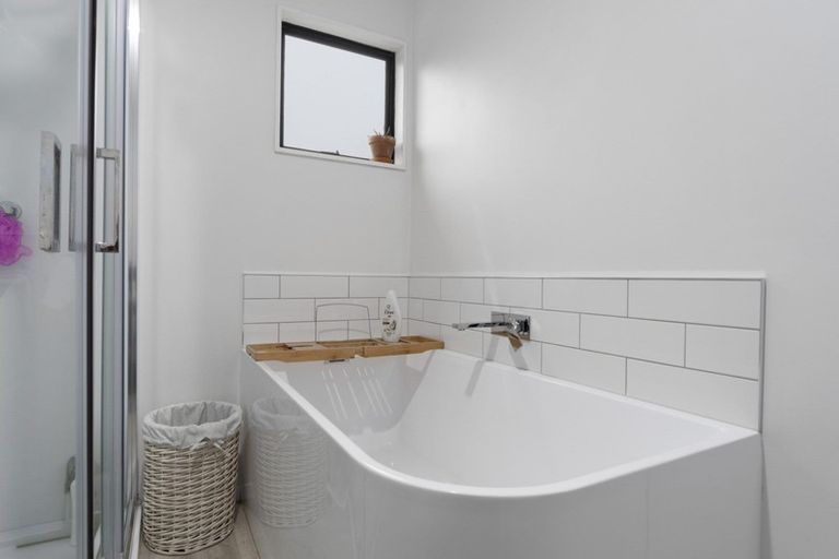 Photo of property in 4 Gray Avenue, Te Puke, 3119