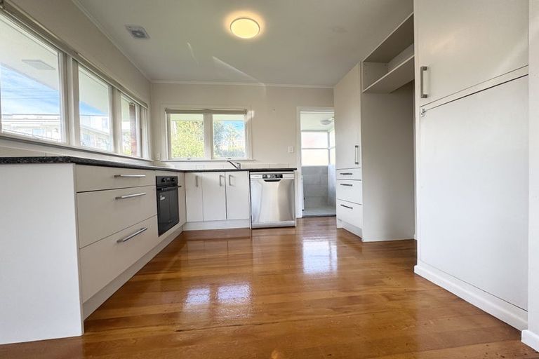 Photo of property in 1/45a Northboro Road, Belmont, Auckland, 0622
