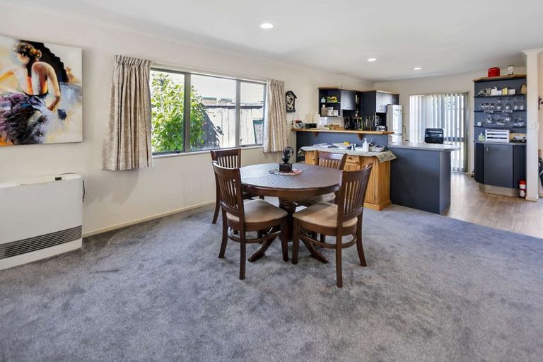 Photo of property in 285unit Vaughan Road, Owhata, Rotorua, 3010