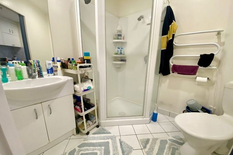 Photo of property in Terrace Garden Apartments, 6c/120 The Terrace, Wellington Central, Wellington, 6011