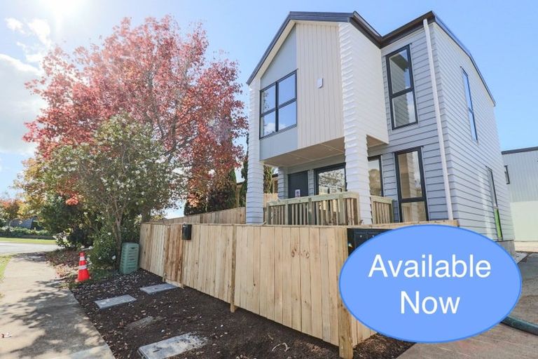 Photo of property in 4a Blue Gum Rise, Sunnyhills, Auckland, 2010