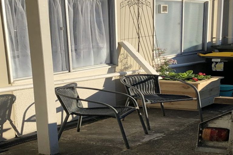 Photo of property in 1/71 Larsen Crescent, Tawa, Wellington, 5028