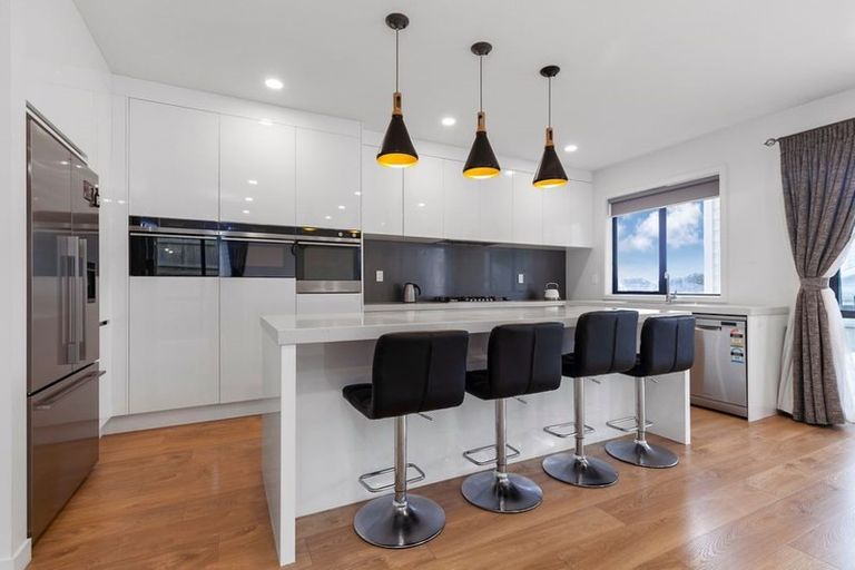 Photo of property in 28 Harvest Avenue, Orewa, 0931