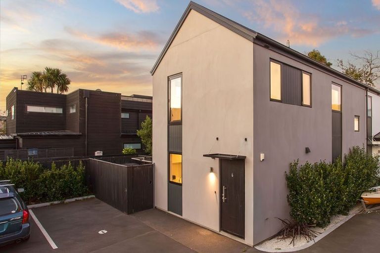 Photo of property in 6/64 Brockworth Place, Riccarton, Christchurch, 8011