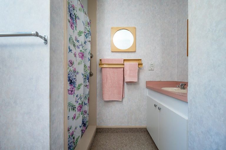 Photo of property in 8 Padfield Place, Havelock North, 4130
