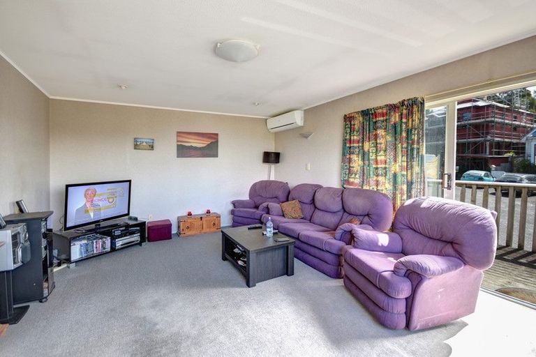 Photo of property in 71 Grosvenor Street, Kensington, Dunedin, 9011