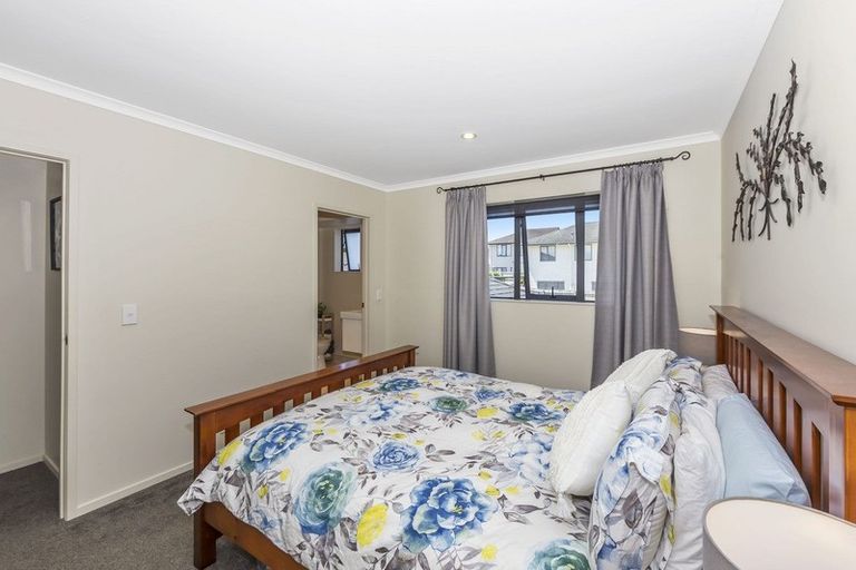 Photo of property in 6 Maylee Crescent, Gulf Harbour, Whangaparaoa, 0930