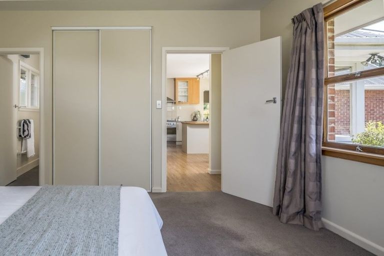 Photo of property in 92 Palatine Terrace, Saint Martins, Christchurch, 8022