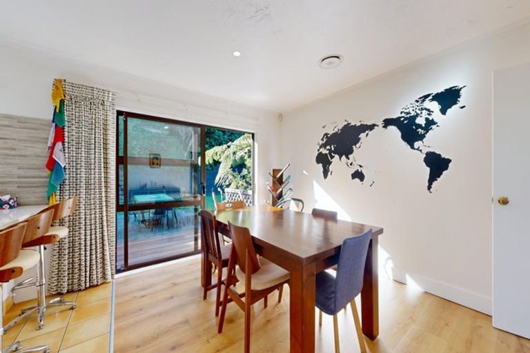 Photo of property in 60 Satara Crescent, Khandallah, Wellington, 6035