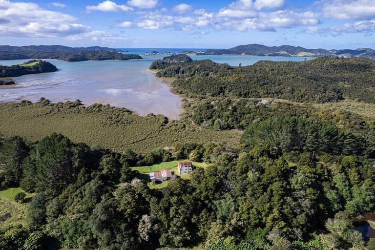 Photo of property in 3118 Russell Road, Punaruku, Hikurangi, 0184