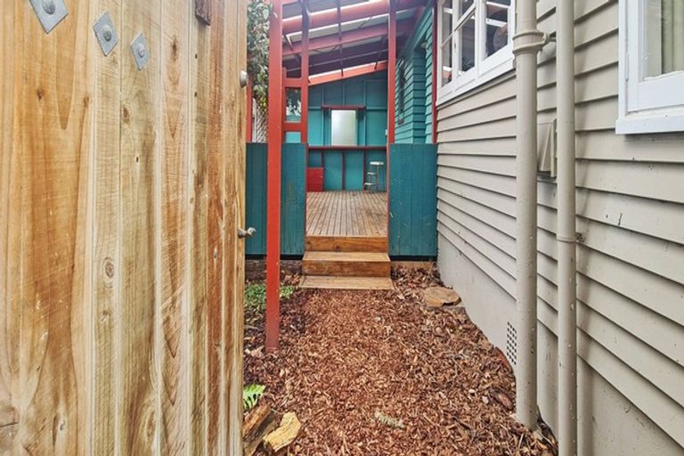 Photo of property in 3 Robert Street, Marton, 4710