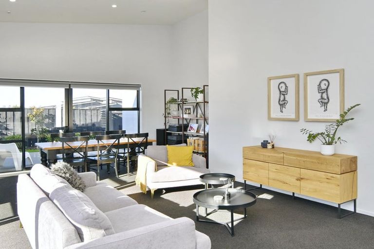 Photo of property in 33 Highgate Drive, Rangiora, 7400