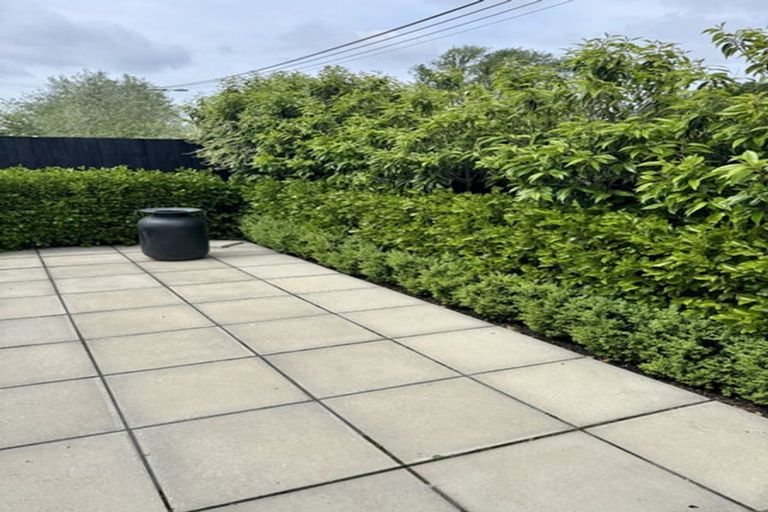 Photo of property in 2/68 Browns Road, St Albans, Christchurch, 8014