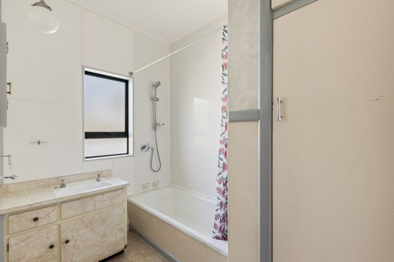 Photo of property in 23 Turi Street, Welbourn, New Plymouth, 4312