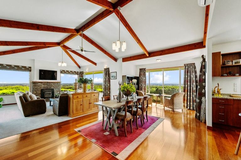 Photo of property in 1 Watlings Place, Kennedys Bush, Christchurch, 8025