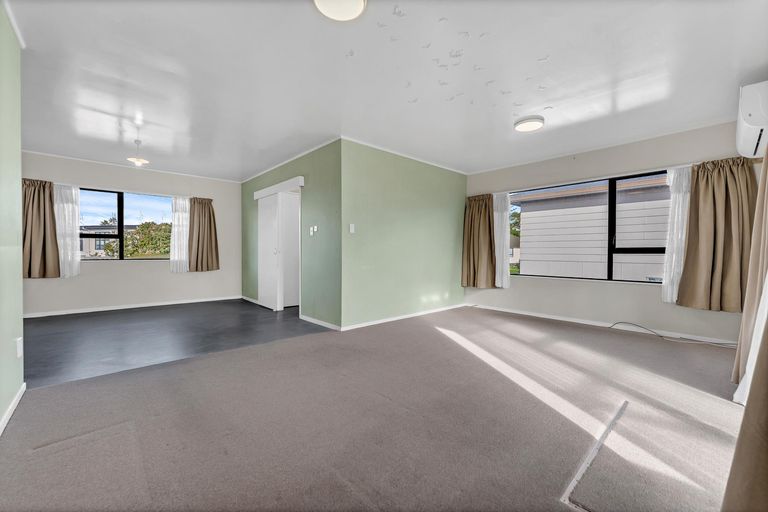 Photo of property in 9b Boundary Road, Opaheke, Papakura, 2113