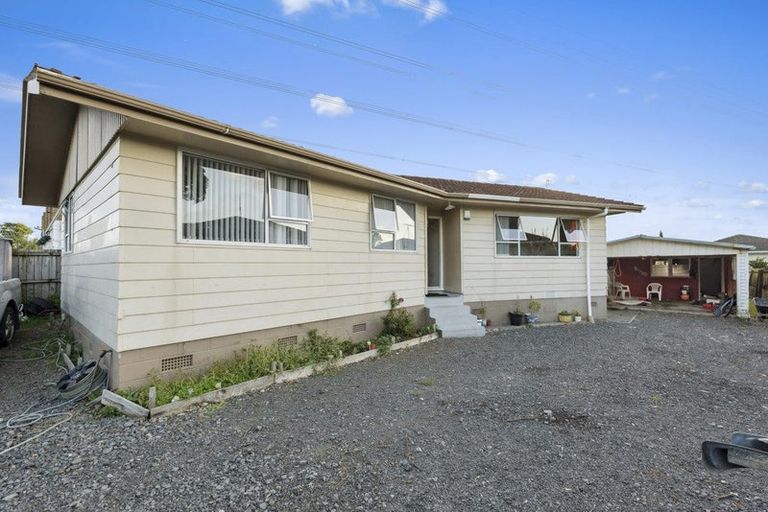 Photo of property in 29 Othello Drive, Clover Park, Auckland, 2023