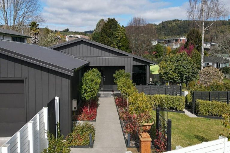 Photo of property in 9 Blackmore Drive, Lynmore, Rotorua, 3010