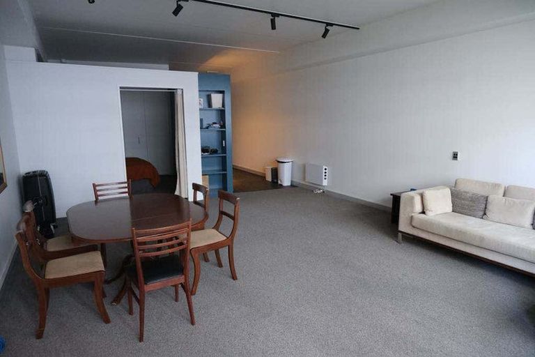 Photo of property in Gerondis Bldg Apartments, 302/60 Willis Street, Wellington Central, Wellington, 6011