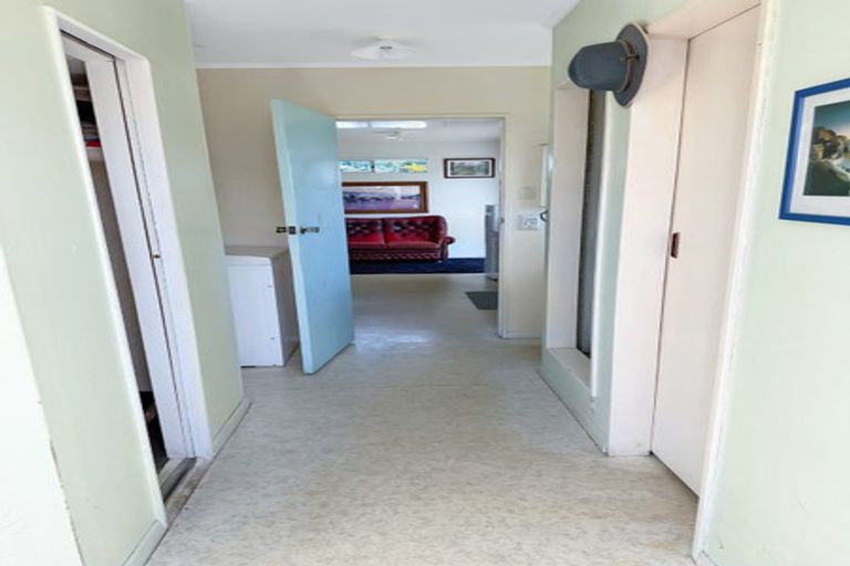 Photo of property in 1 Otanga Street, Dannevirke, 4930