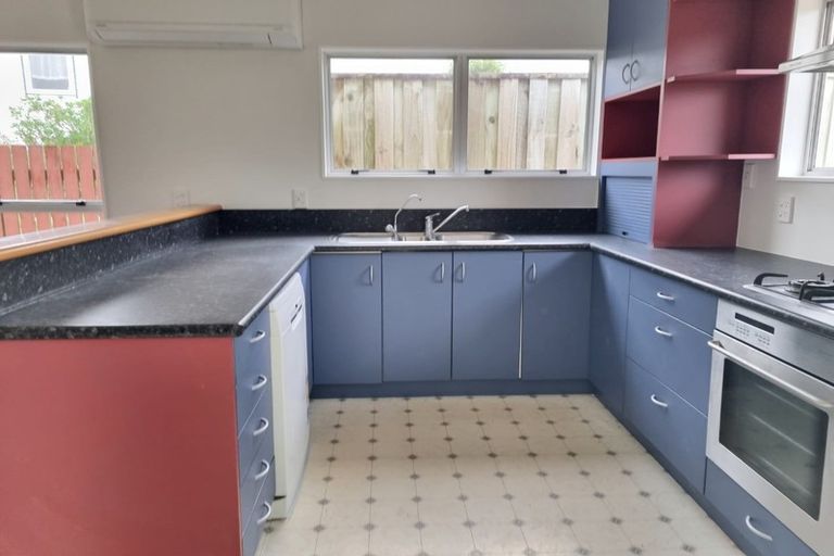 Photo of property in 20 Staithes Drive North, Whitby, Porirua, 5024