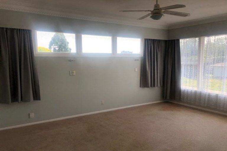 Photo of property in 70 Clevedon Road, Papakura, 2110