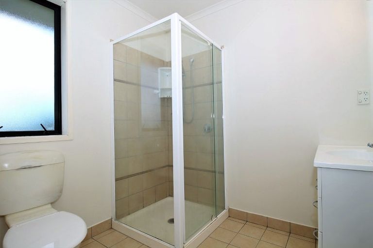 Photo of property in 39 Black Teal Close, Unsworth Heights, Auckland, 0632