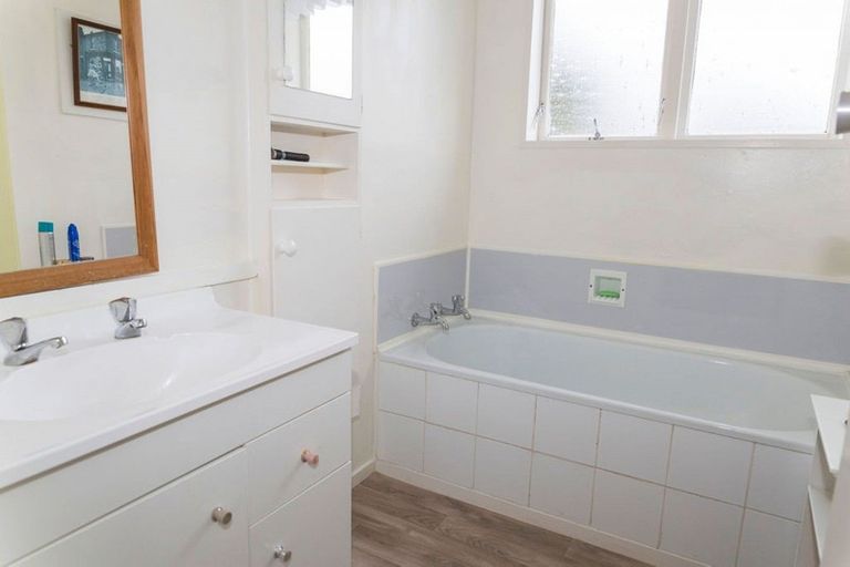 Photo of property in 69 Guy Street, Dannevirke, 4930