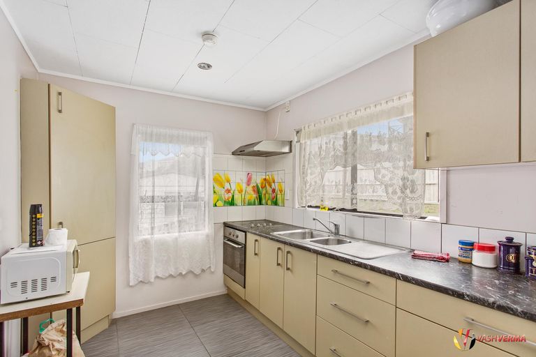 Photo of property in 46 Alabaster Drive, Papatoetoe, Auckland, 2025