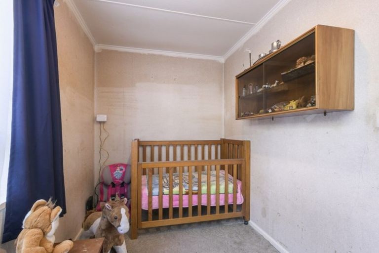 Photo of property in 20 Manurewa Grove, Wainuiomata, Lower Hutt, 5014