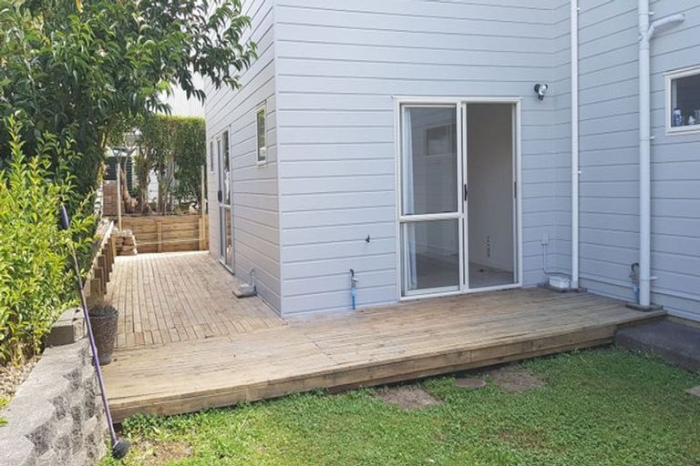 Photo of property in 16 Kauri Glen Road, Northcote, Auckland, 0627