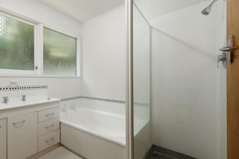 Photo of property in 7 Silverbirch Grove, Churton Park, Wellington, 6037