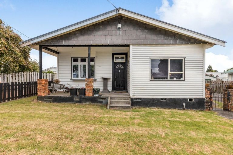 Photo of property in 46 Fitzroy Road, Fitzroy, New Plymouth, 4312