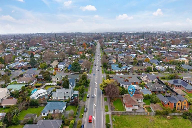 Photo of property in 69 Memorial Avenue, Ilam, Christchurch, 8053