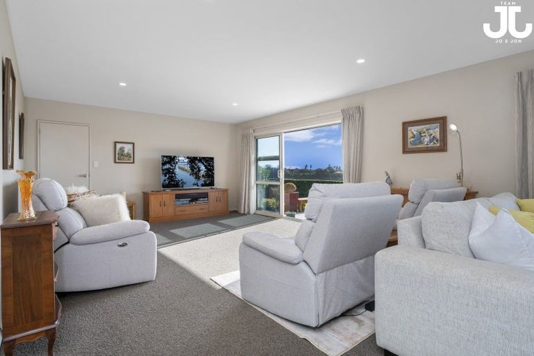 Photo of property in 14 Kakapo Place, Pyes Pa, Tauranga, 3112