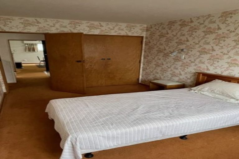 Photo of property in 15 Helen Street, Brooklyn, Wellington, 6021