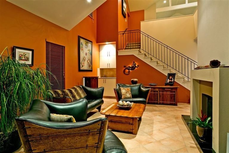 Photo of property in 16 Mayall Avenue, Beach Haven, Auckland, 0626