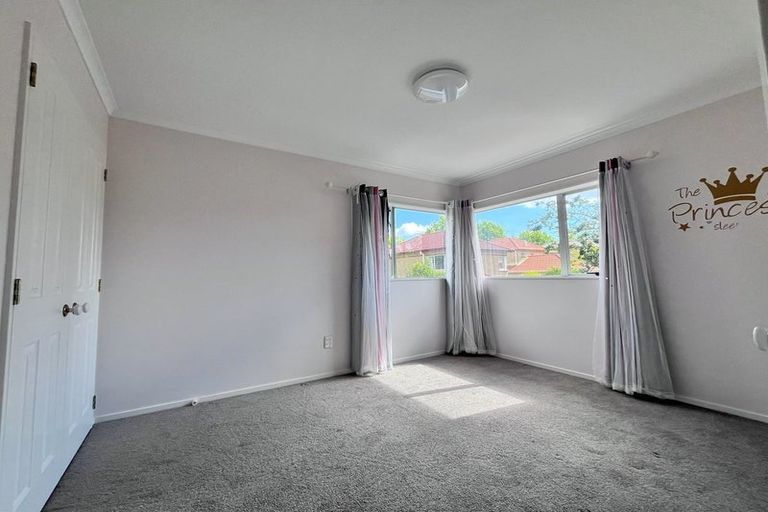 Photo of property in 28 Amherst Place, Albany, Auckland, 0632