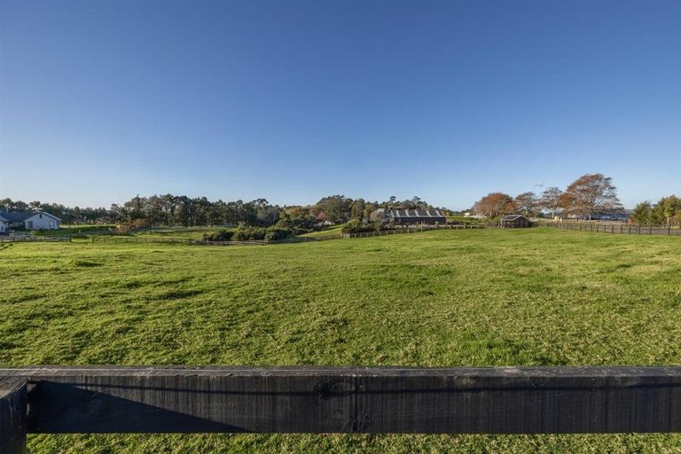 Photo of property in 20 Diamond Lane, Riverhead, Albany, 0793