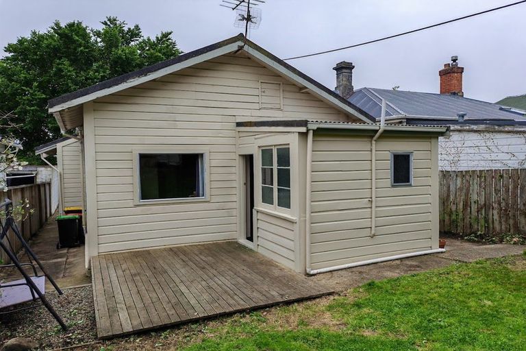 Photo of property in 5a Kinsman Street, Kaikorai, Dunedin, 9010
