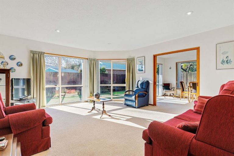 Photo of property in 2/172 Cashmere Road, Hoon Hay, Christchurch, 8025