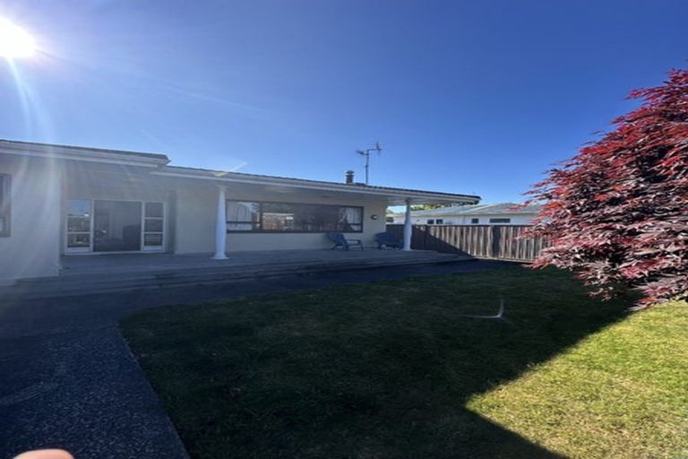 Photo of property in 13 Cambridge Terrace, Taradale, Napier, 4112