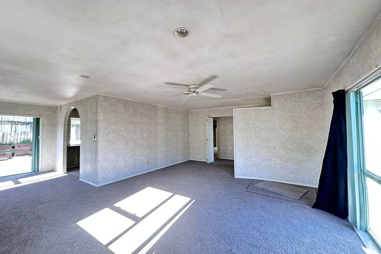 Photo of property in 14 Crail Court, Totara Heights, Auckland, 2105