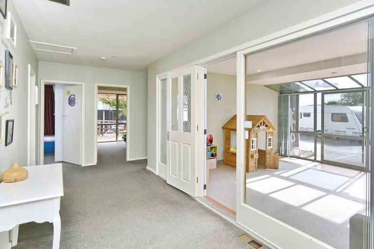 Photo of property in 7 Marlin Place, Mairehau, Christchurch, 8013