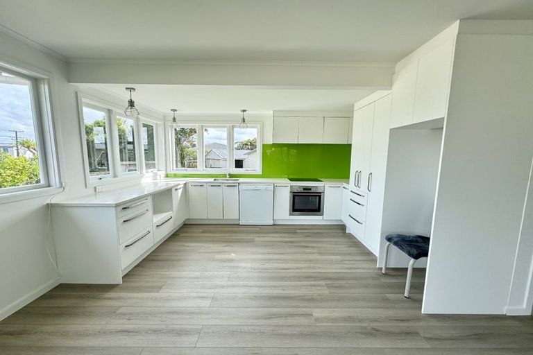 Photo of property in 74 Mcleod Road, Te Atatu South, Auckland, 0610